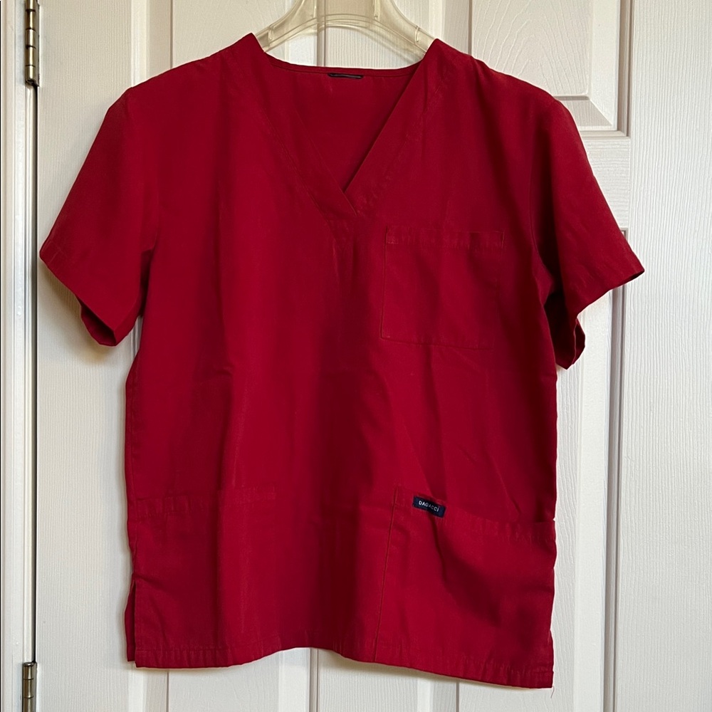 Dagacci scrub tops